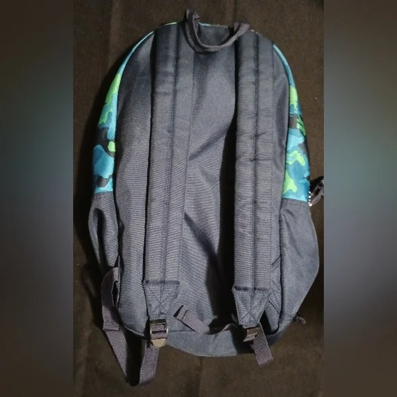 Green/Blue Camouflaged BackPack No Name - Picture 2 of 8